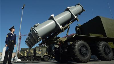 الدفاع الروسية تعرض تسجيلا مصورا لإطلاق صواريخ 