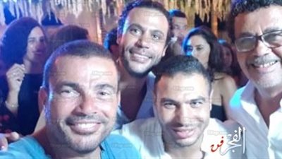 دينا الشربيني تتوسط 