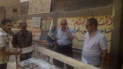 التحقيق مع إدارة مدرسة لاختباء الباعة الجائلين بفنائها هربا من حملة مرافق بـ