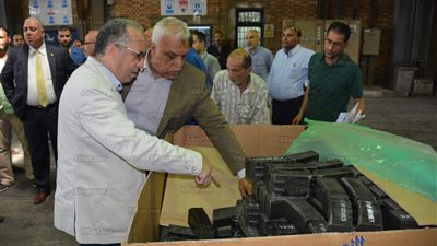 رئيس المترو والعضو المنتدب يتفقدان ورشه صيانة القطارات بالخط الثاني