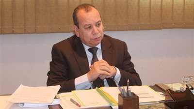 عاجل.. محافظ دمياط يحيل موظفين بالوحدة المحلية للنيابة الإدراية قبل رحيله