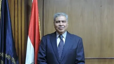 30 عاما خدمة في 