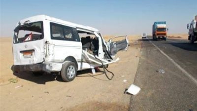 إصابة ٧ أفراد من أسرة واحدة بينهم أطفال بحادث سيارة على طريق السخنة 