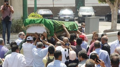 خروج جثمان حسين عبد الرازق من 