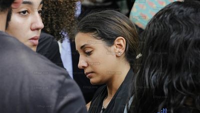 دموع وأحزان.. لقطات من تشييع جثمان حسين عبد الرازق بـ