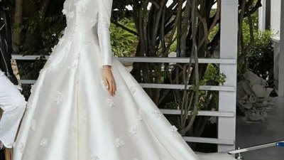 شاهدي.. فساتين زفاف منفوشة ارتدتها النجمات (صور)