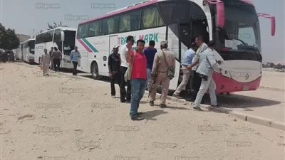 وفد يضم 250 شاب وفتاة من 24 دولة عربية يزور آثار مصر (صور)