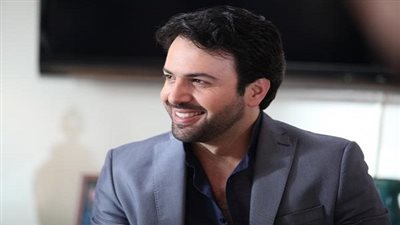 تغريدات الفنانين.. رسائل حب بين وفاء الكيلاني وتيم حسن