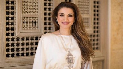 في عيد ميلادها الـ48.. تعرفي على أجمل إطلالات 