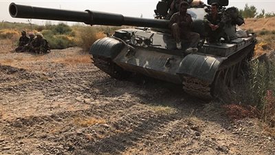 الجيش السوري يوجه دباباته إلى إدلب