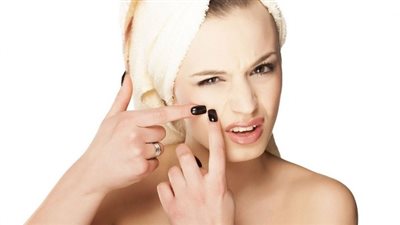 4 وصفات للقضاء على الرؤوس السوداء.. تعرفي عليها 