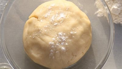 كيفية تحضير عجينة العشر دقائق؟