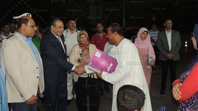 مدير أمن السويس يفتتح معرض مبادرة 