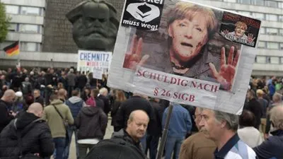 وزير الخارجية الألمانى يدعم مظاهرات مناهضة للفاشية بعد توترات حول المهاجرين