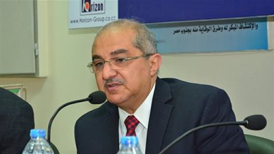 رئيس جامعة أسيوط يترأس وفدا لتهنئة محافظ الإقليم الجديد