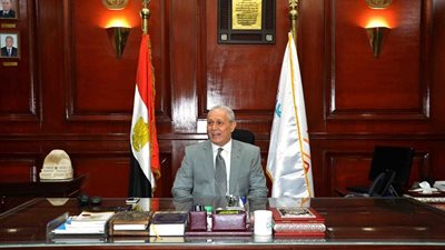 محافظ الأقصر يتفقد مديرية التربية والتعليم لمناقشة العوائق التي تواجهها 