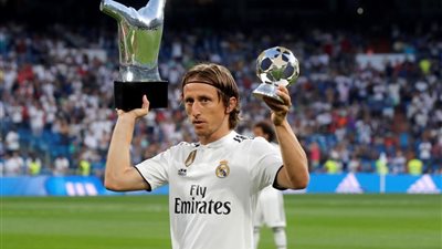 عاجل.. مودريتش يهدد رونالدو وميسي