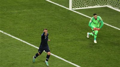 جريزمان: استبعادي من جائزة الأفضل وصمة عار