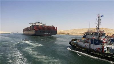 283 سفينة تعبر قناة السويس بحمولة 20.1 مليون طن في 6 أيام