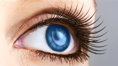 العسل وزيت اللوز طريقك للحصول على رموش جذابة وطويلة قبل موعد زفافك 