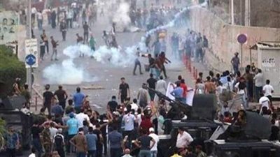 عاجل: المتظاهرون بالعراق يقتحمون مقر القنصلية الإيرانية في البصرة