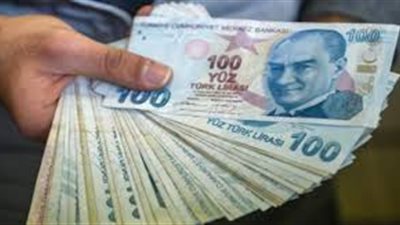 الدولار يتراجع أمام الليرة التركية اليوم الجمعة  