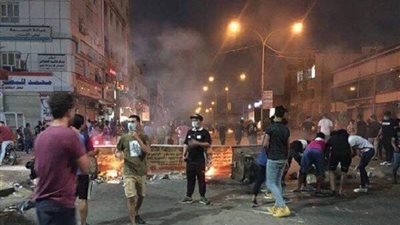 عاجل: متظاهرون عراقيون يحاصرون القنصلية الأمريكية في البصرة