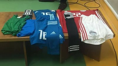 المنتخب الوطني يرتدي زيه التقليدي غداً