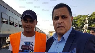 رئيس السكة الحديد يوقف مسئولين عن العمل بمحطة سندنهور