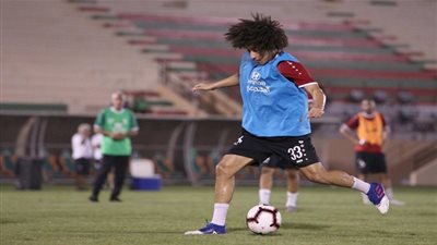 الأهلي يكشف حقيقة عودة حسين السيد في يناير