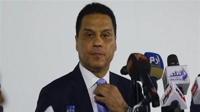 حسام البدري يتقدم ببلاغ لمباحث الانترنت