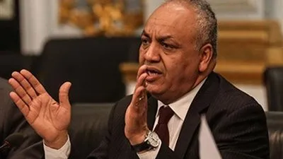 مصطفى بكري يطالب برد الاعتبار للفلاح في عيده