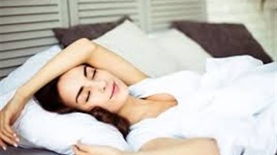 تخلصي من دهون البطن أثناء النوم بهذه الطرق