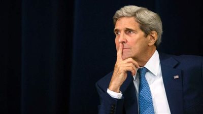 جون كيري: إدارة ترامب تريد تغيير النظام في إيران