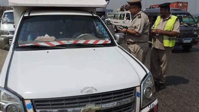 تحرير1041 مخالفة مرورية وسحب 42 رخصة في حملة بالقليوبية 