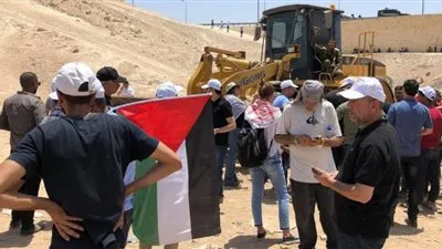 التوجه للمحكمة الجنائية.. كيف دعمت الدول والقوى الوطنية بفلسطين أهالي الخان الأحمر؟