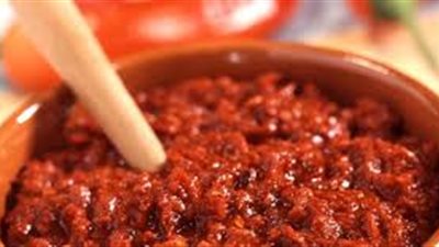 طريقة عمل هريسة الشطة الحمراء