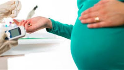 دراسة توضح خطر ارتفاع سكر الدم على الطفل بعد الولادة