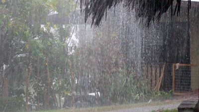 أمطار غزيرة قبل مران الأهلي الأخير بغينيا