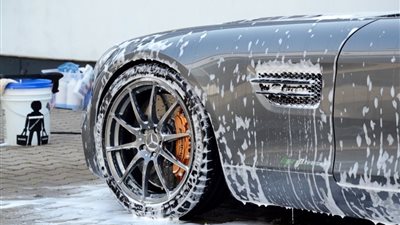 أسرع طريقة لتنظيف سيارتك