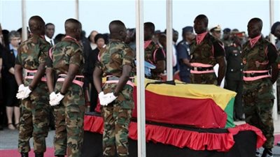 زعماء العالم يكملوا توديعهم لكوفي عنان