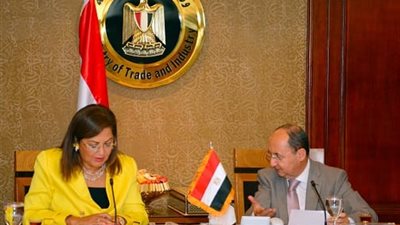 وزيرا الصناعة والتخطيط يبحثا تحسين مؤشرات الناتج الصناعى وزيادة معدلات التصدير 