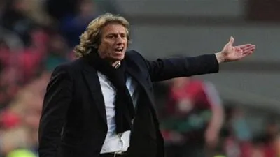 الهلال السعودي ينفي رحيل جورجي جيسوس