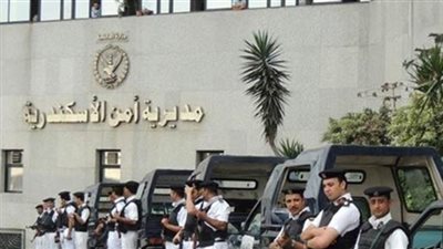 قطاع الأمن العام يتمكن من ضبط هارب من تنفيذ 405 حكم قضائي بالإسكندرية 