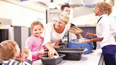 دراسة: الصناديق البلاستيكية أكثر الأسطح تلوثا في المطار