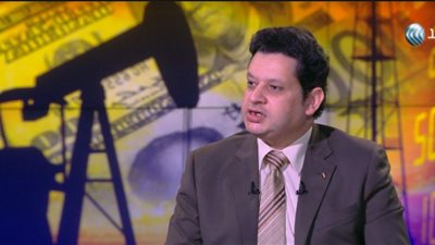 خبير اقتصادي يحذر من أزمة مالية وكارثة غذائية عام 2020.. ويطالب بحكومة طوارئ