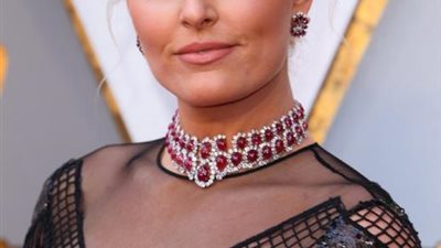 أفضل موديلات أطقم ذهب من وحي النجمات (صور)