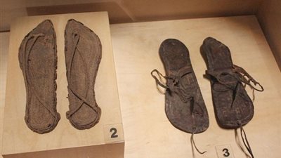 حقائق شيقة حول تاريخ صنع الأحذية.. تعرف عليها