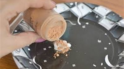 طريقة عمل كريم الأساس في المنزل (فيديو)