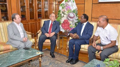 جامعة أسيوط تعلن عن نجاح  معهد دراسات وبحوث تكنولوجيا صناعة السكر (فيديو)